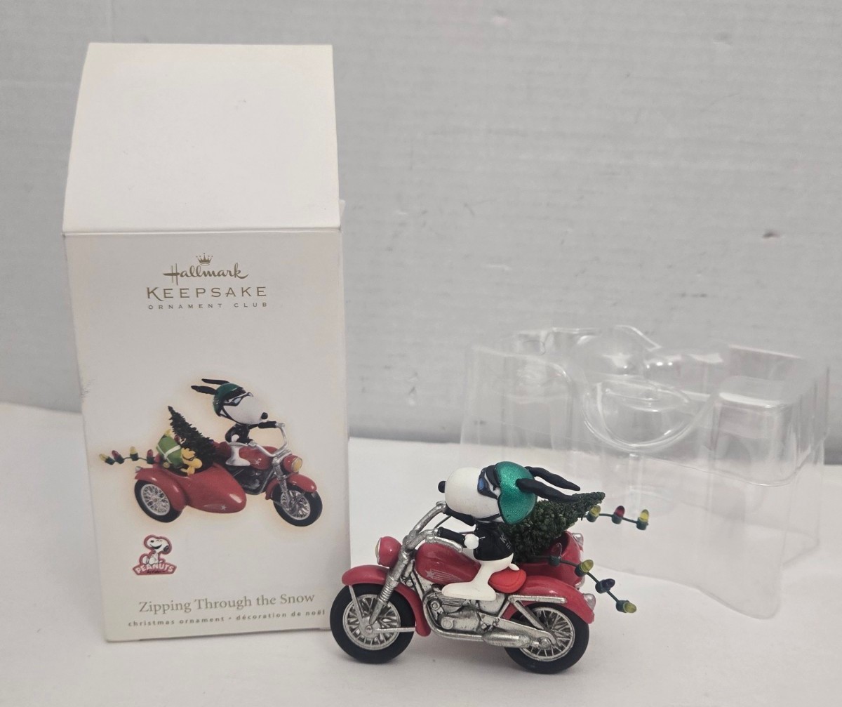 Hallmark Zipping Through the Snow Ornament Peanuts Snoopy Woodstock Motorcycle