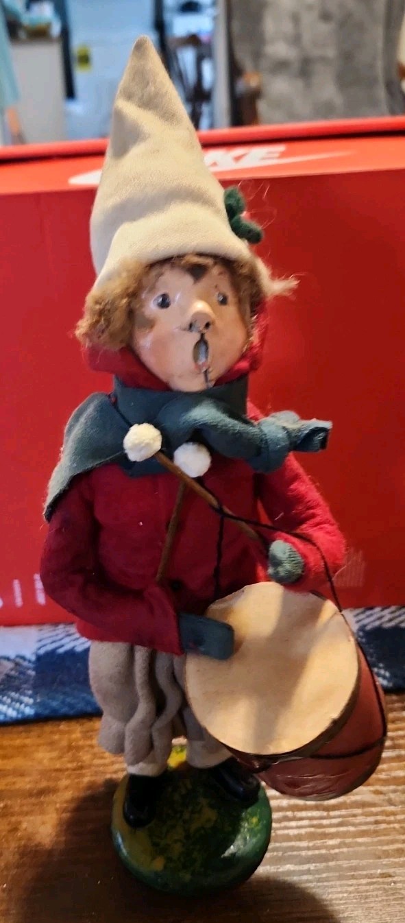 Vintage RETIRED Christmas BYERS CHOICE Carolers Drummer Boy W/Bumpy Base 1987 