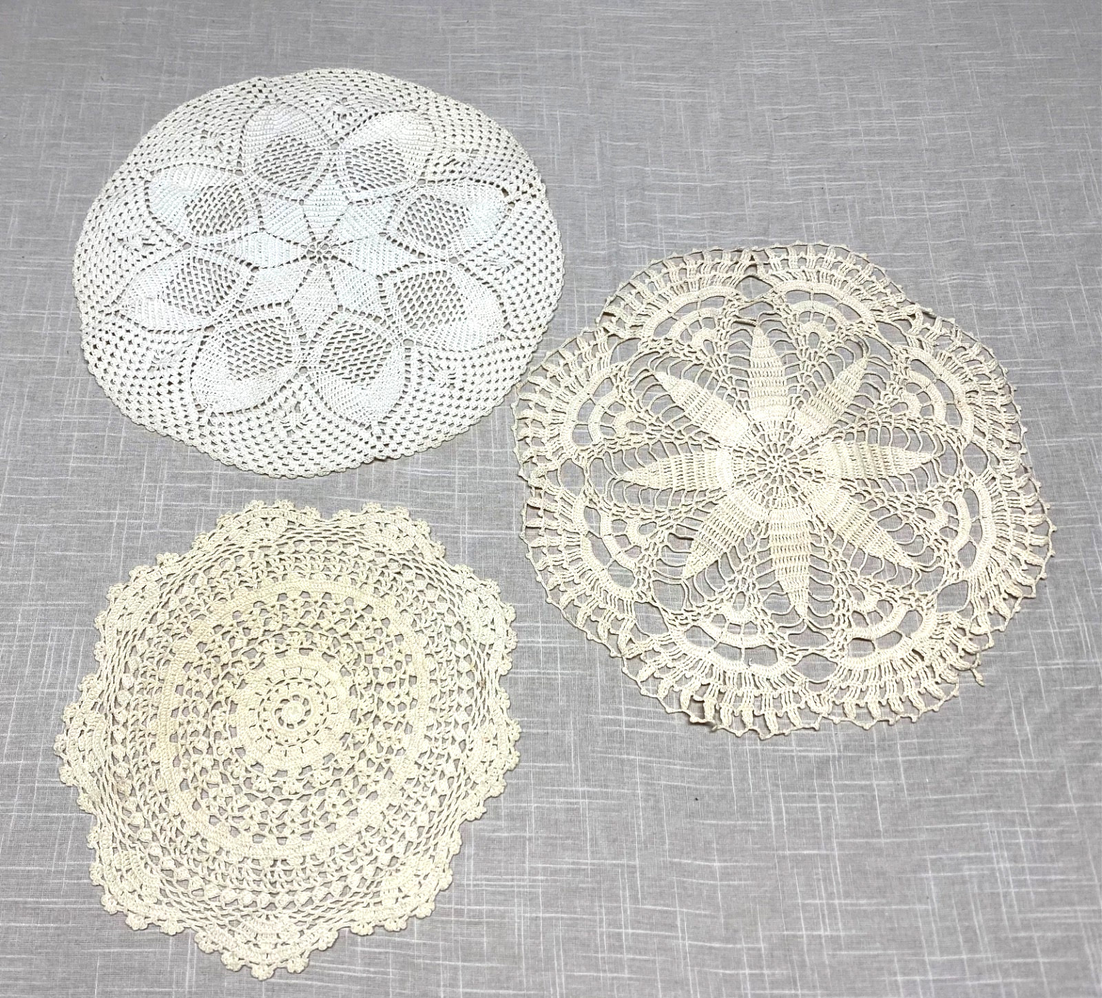 Vintage Doilies Crocheted Ivory Round Star Handmade Lot Of 3 Cottagecore