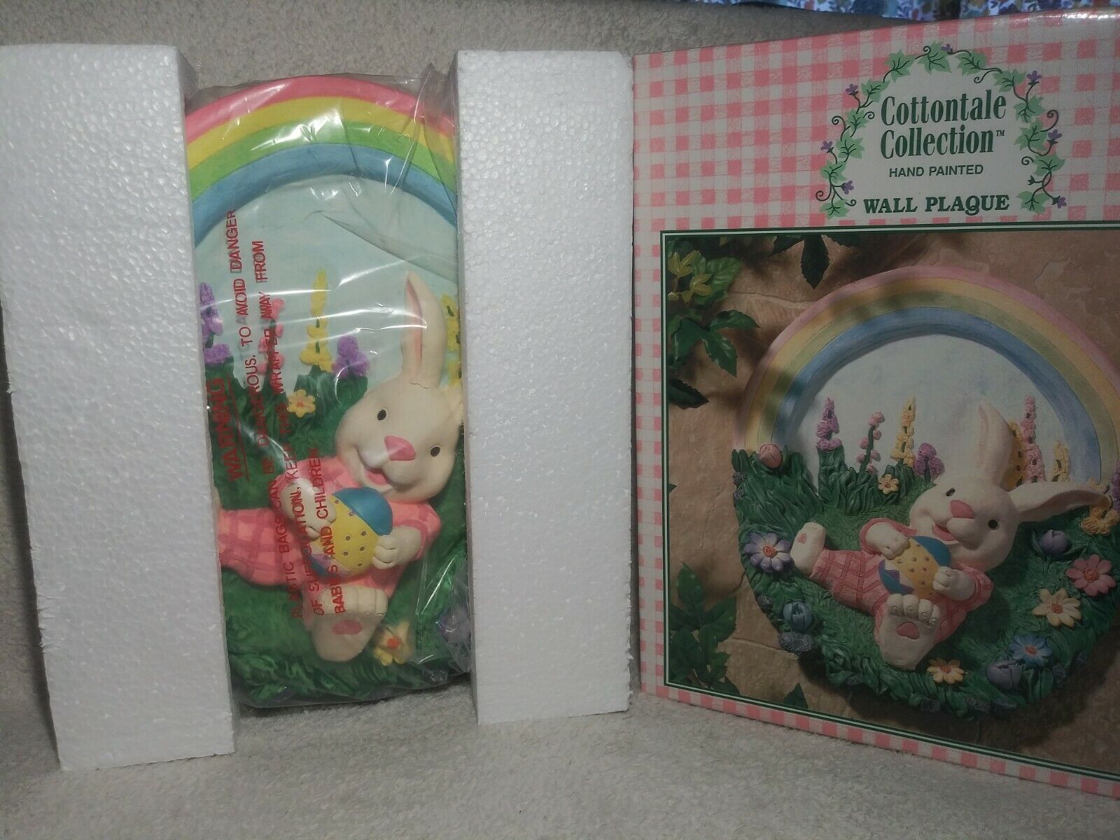 Cottontale Collection Wall Plaque Easter Bunny 3D Rabbit Rainbow Grass 1997