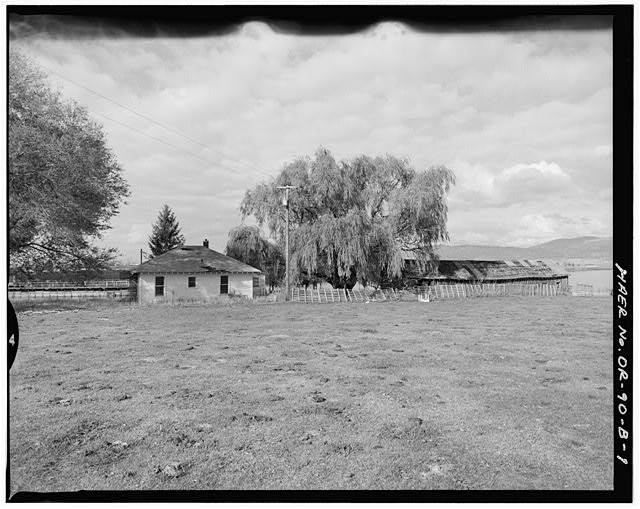 Photo:Klamath Basin Project Lost River Diversion Dam House Oregon 1900s