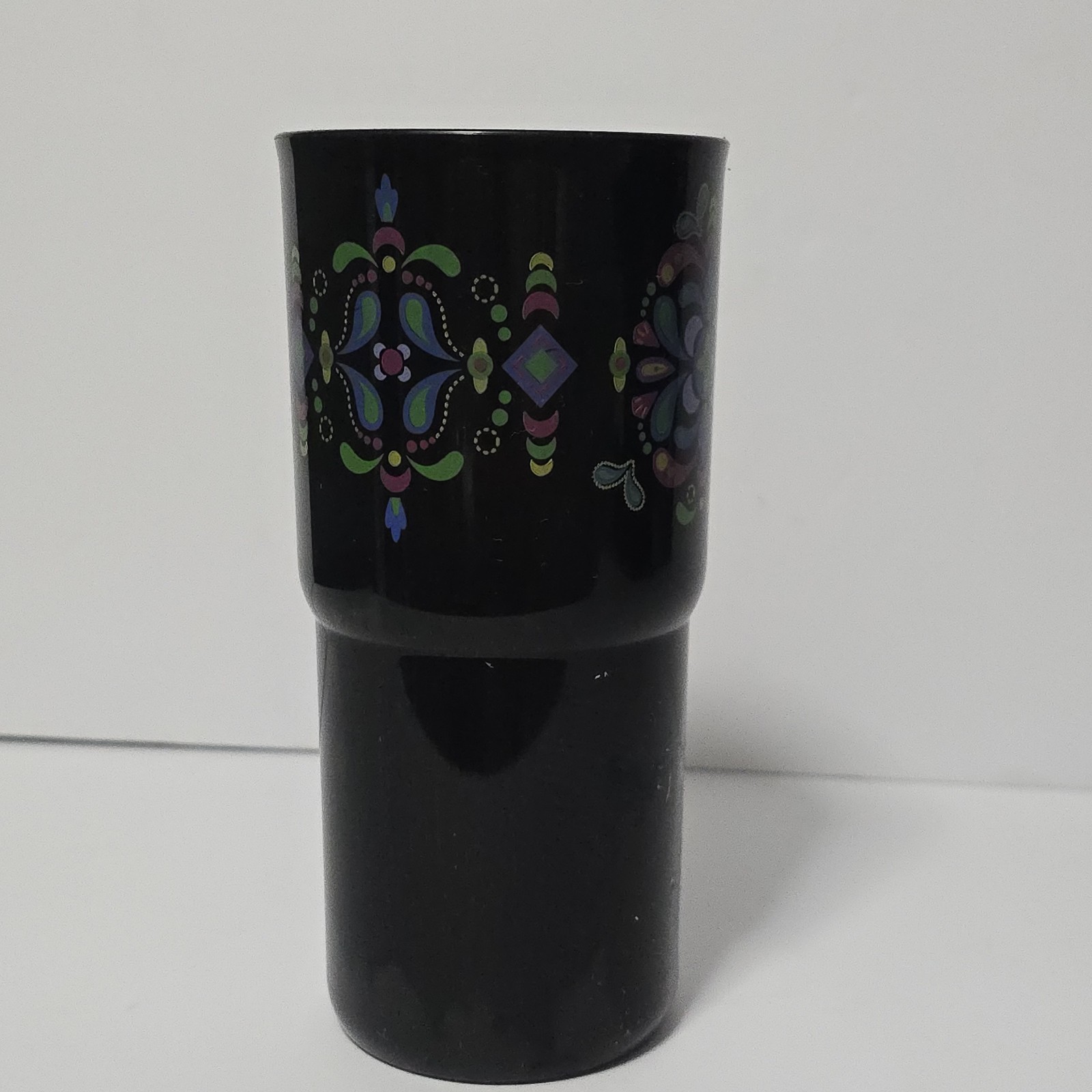 Tupperware Kaliopi Fiesta 16 oz Mega Tumbler Cup Tupperware Kaliopi Fiesta 16 oz Mega Tumbler Cup