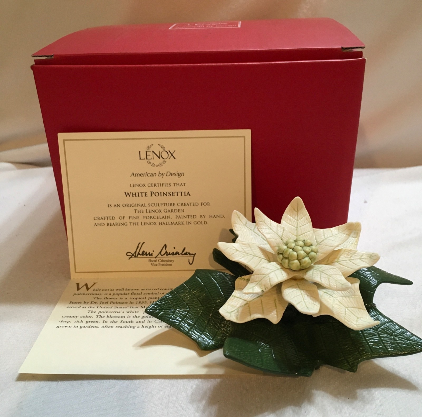 Lenox White Poinsettia Flower Figurine With COA. NEW IN BOX. ES