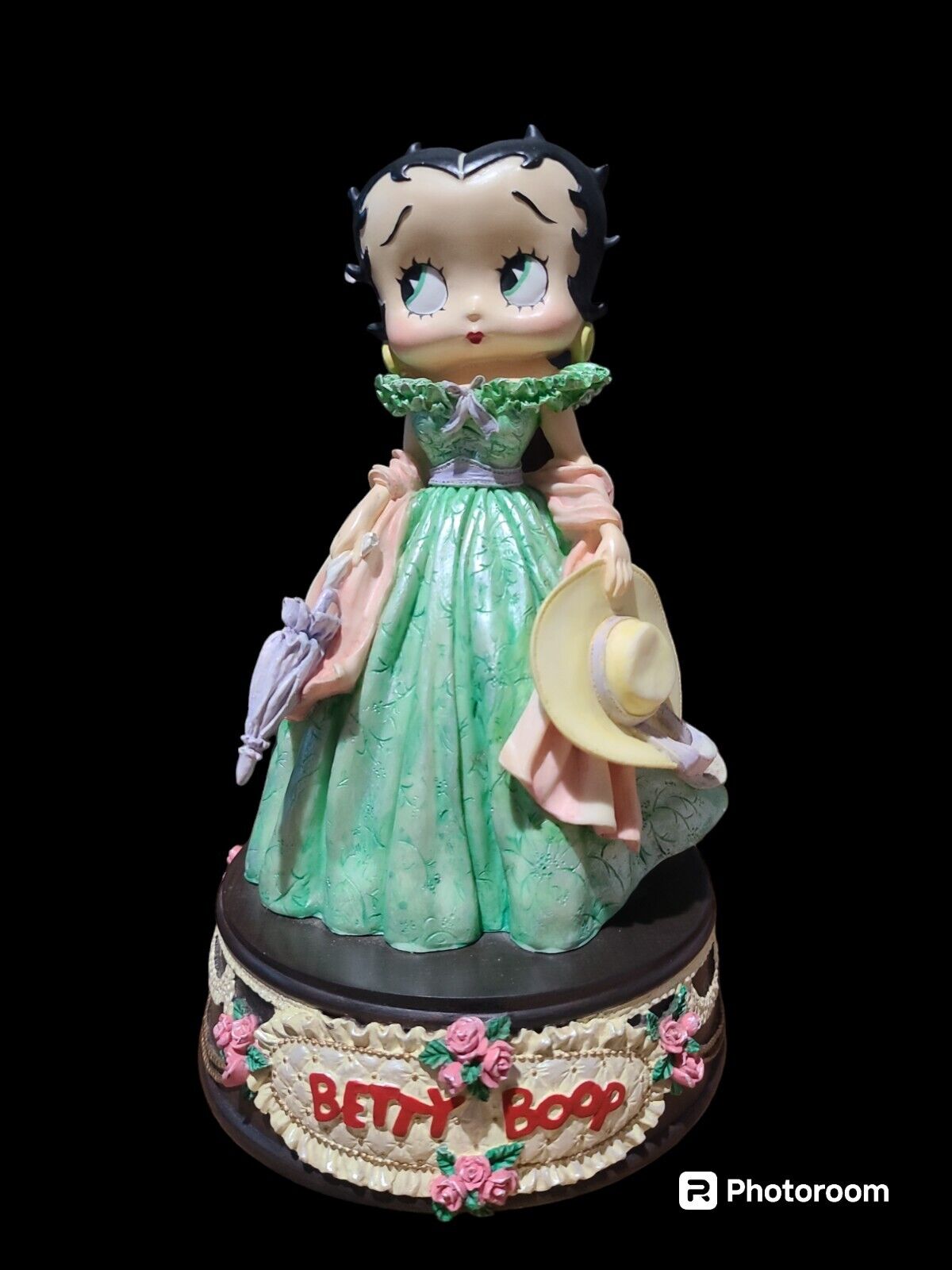 Betty Boop Suzanna Betty Musical Figurine Victorian Series Love Story Tune 1998