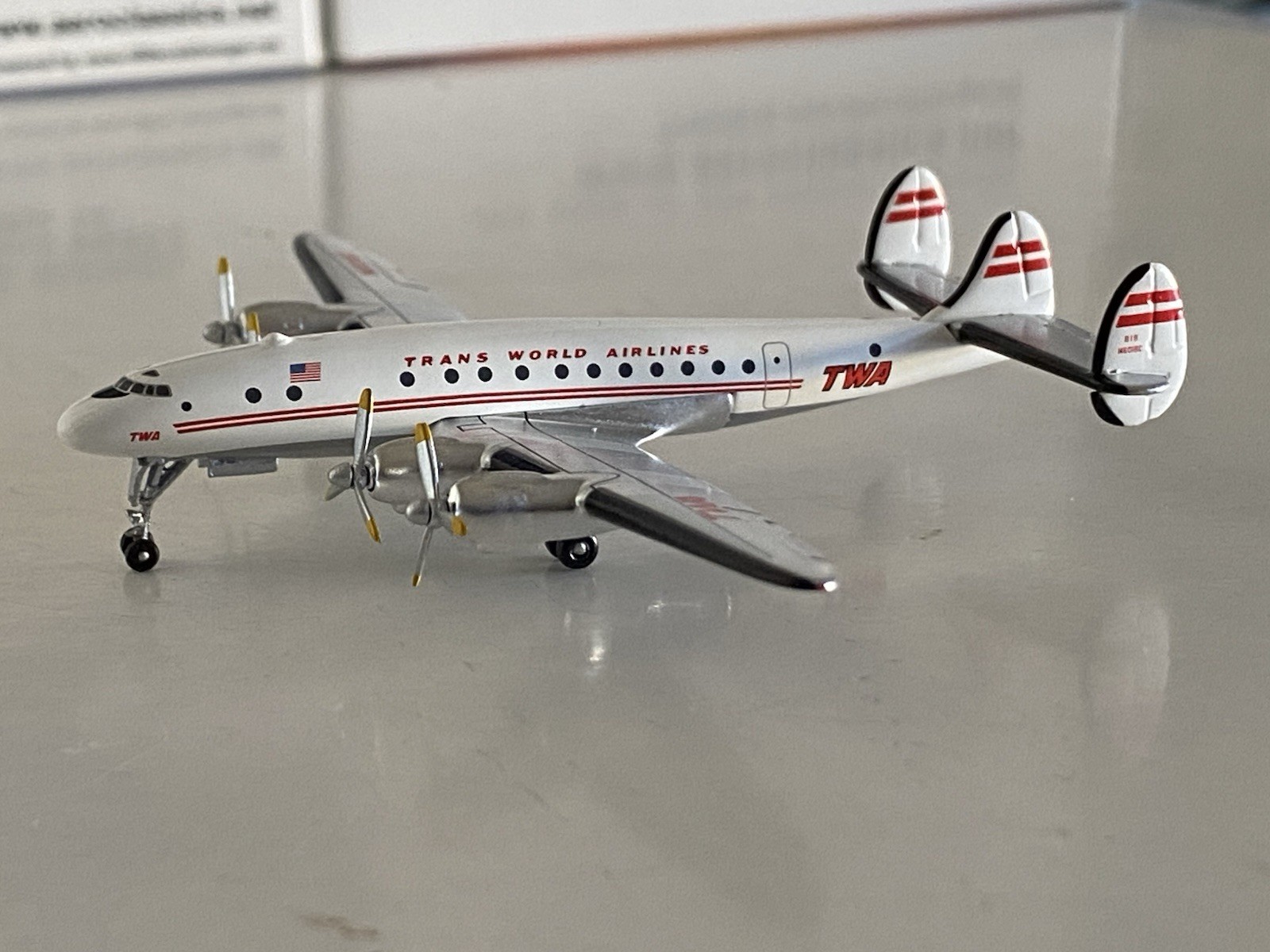 Aeroclassics TWA Trans World Airlines Lockheed L-749 Constellation 1:400 N6018C
