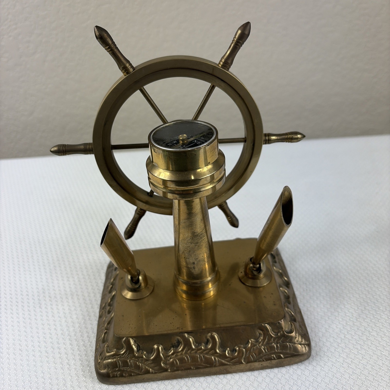 Vtg Solid 1970’s Brass Nautical Ship Wheel / Compass Duel Swivel Pen Holder