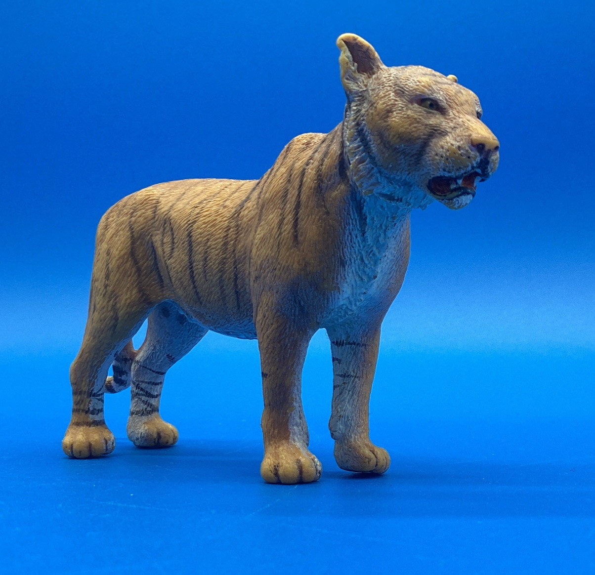 Schleich 14369 Bengal Tigress female Tiger 2007 Retired Wildlife Figure Toy