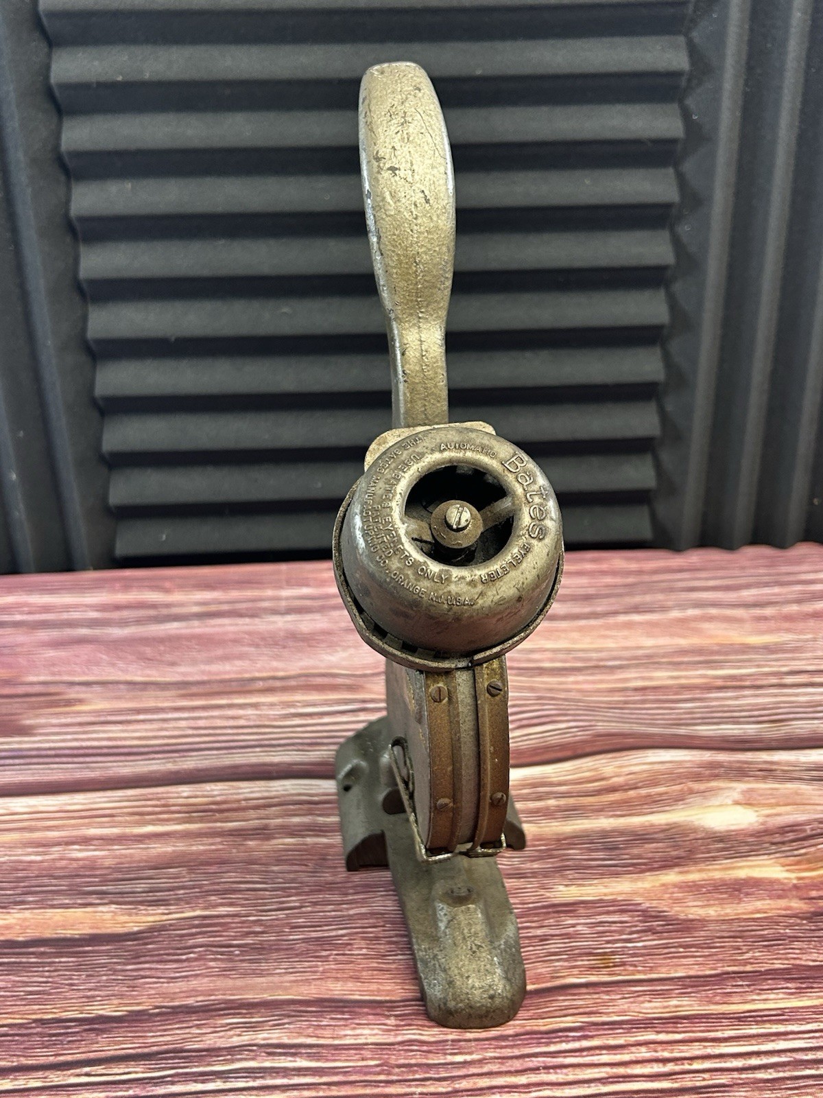 Vintage Bates Automatic Eyeleter Eyelet Fastener Press Orange NJ USA Cast Iron