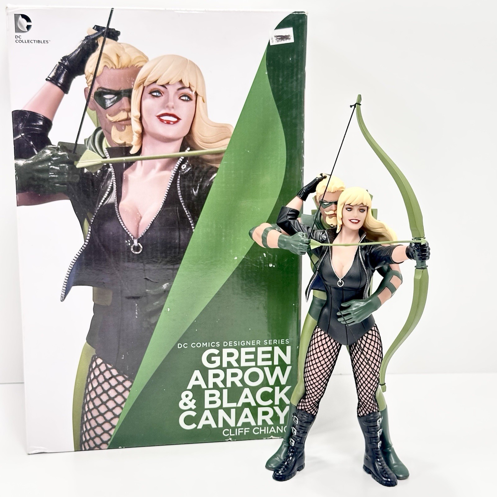 DC Comics Designer Series GREEN ARROW & BLACK CANARY STATUE Missing Stand