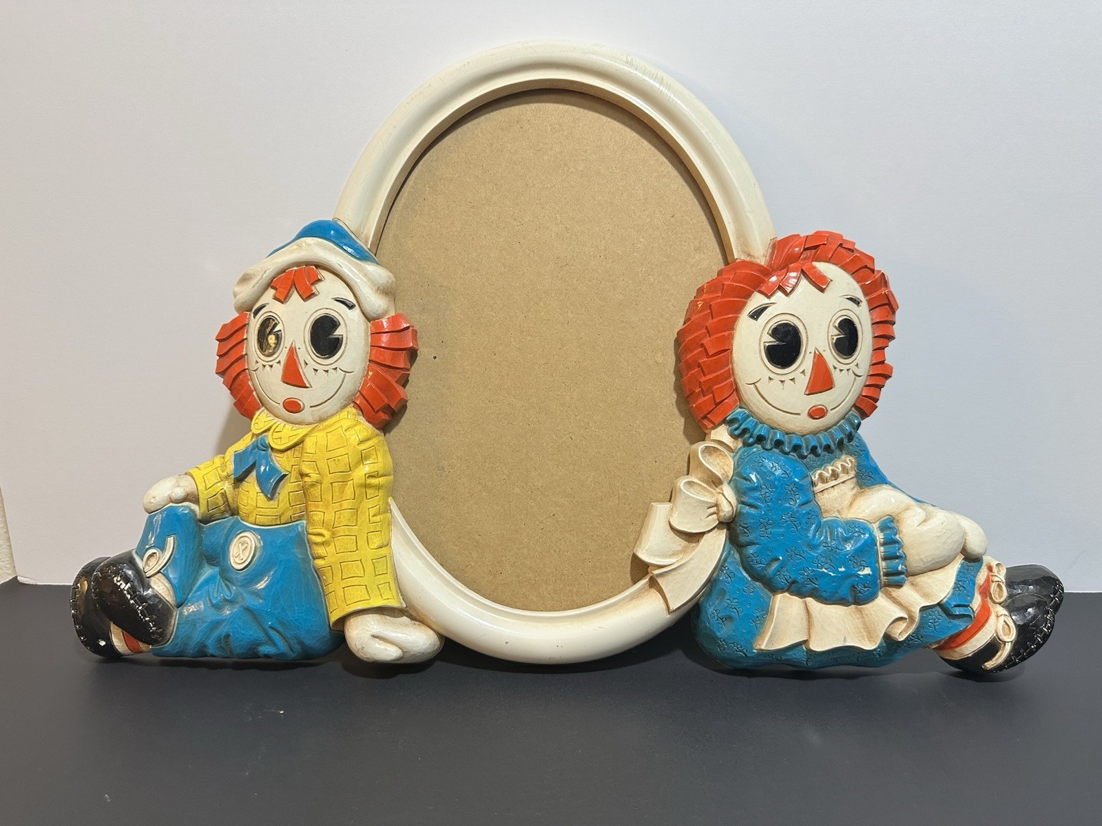 Syroco Vintage 1977 Raggedy Ann & Andy Oval Multicolor Collectible Frame