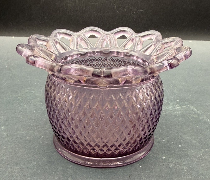 Imperial Light Purple Glass Open Lace Edge Diamond Point Candy Dish/Vase BB