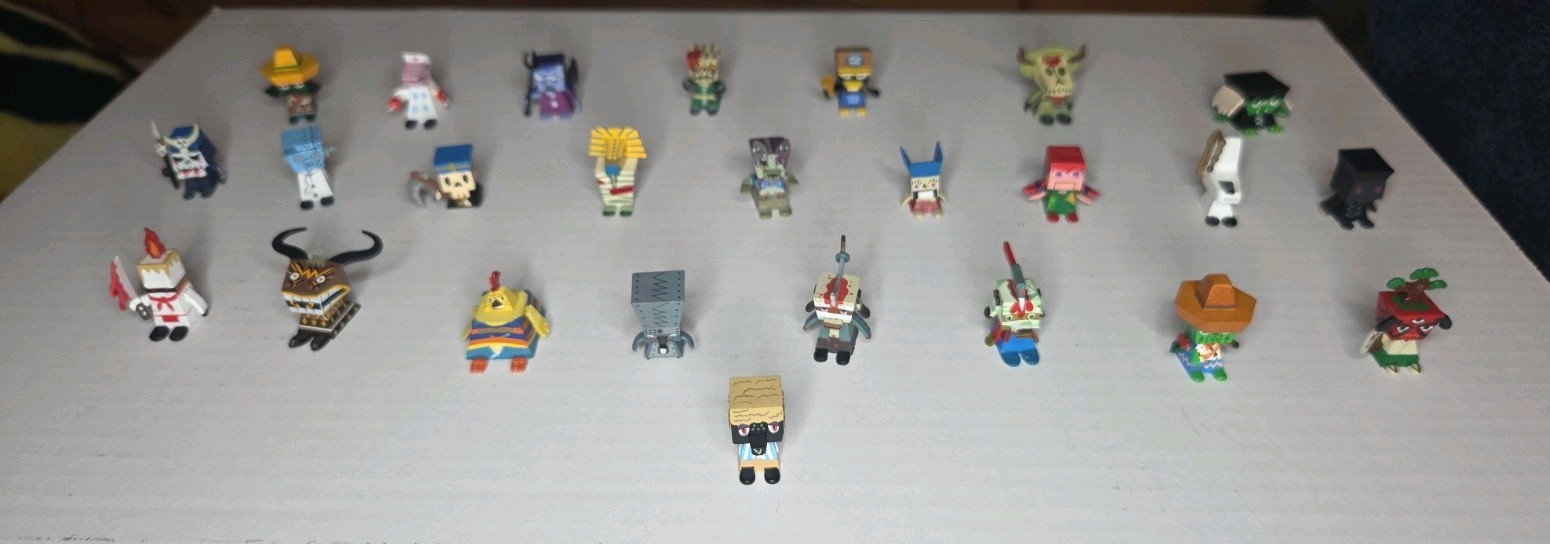 Gregory Horror Show Figures 25 Piece Set 2004 Limited Edition Rare Loose Mint