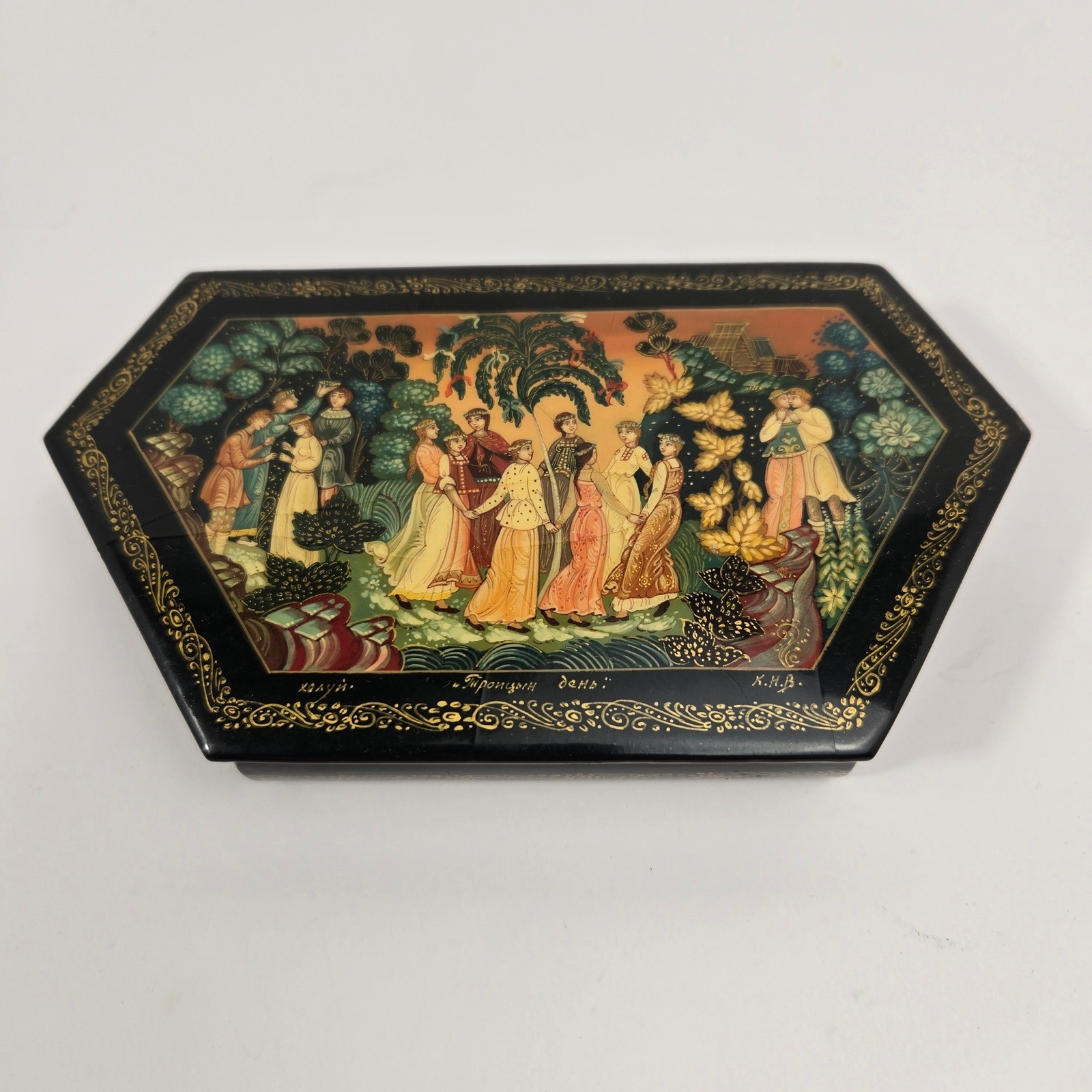 Vintage Kholui Russian Lacquer Box Hand Painted Miniature Trinket 6 Inch