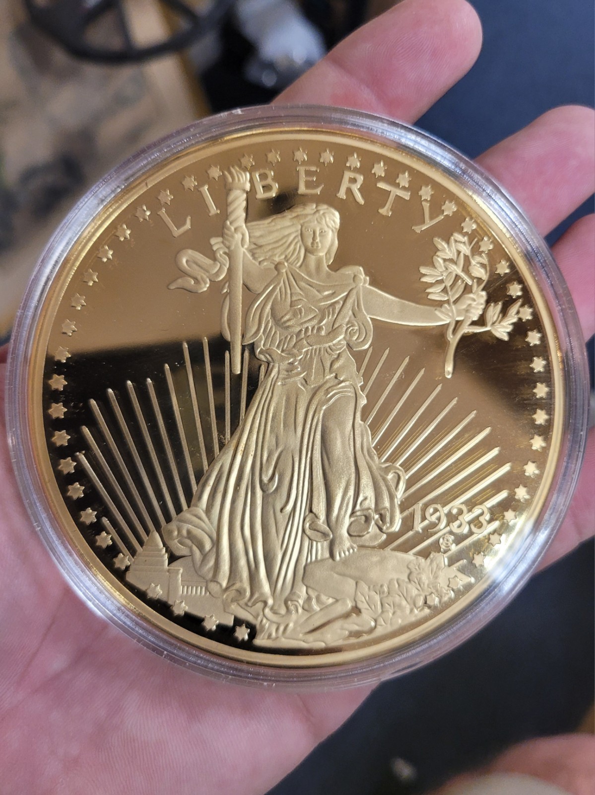 1933 Double Eagle Replica Giant Commemorative Round 4\