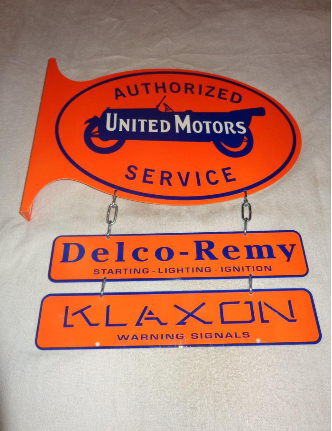 VINTAGE UNITED MOTORS SERVICE 23 VINTAGE UNITED MOTORS SERVICE 23