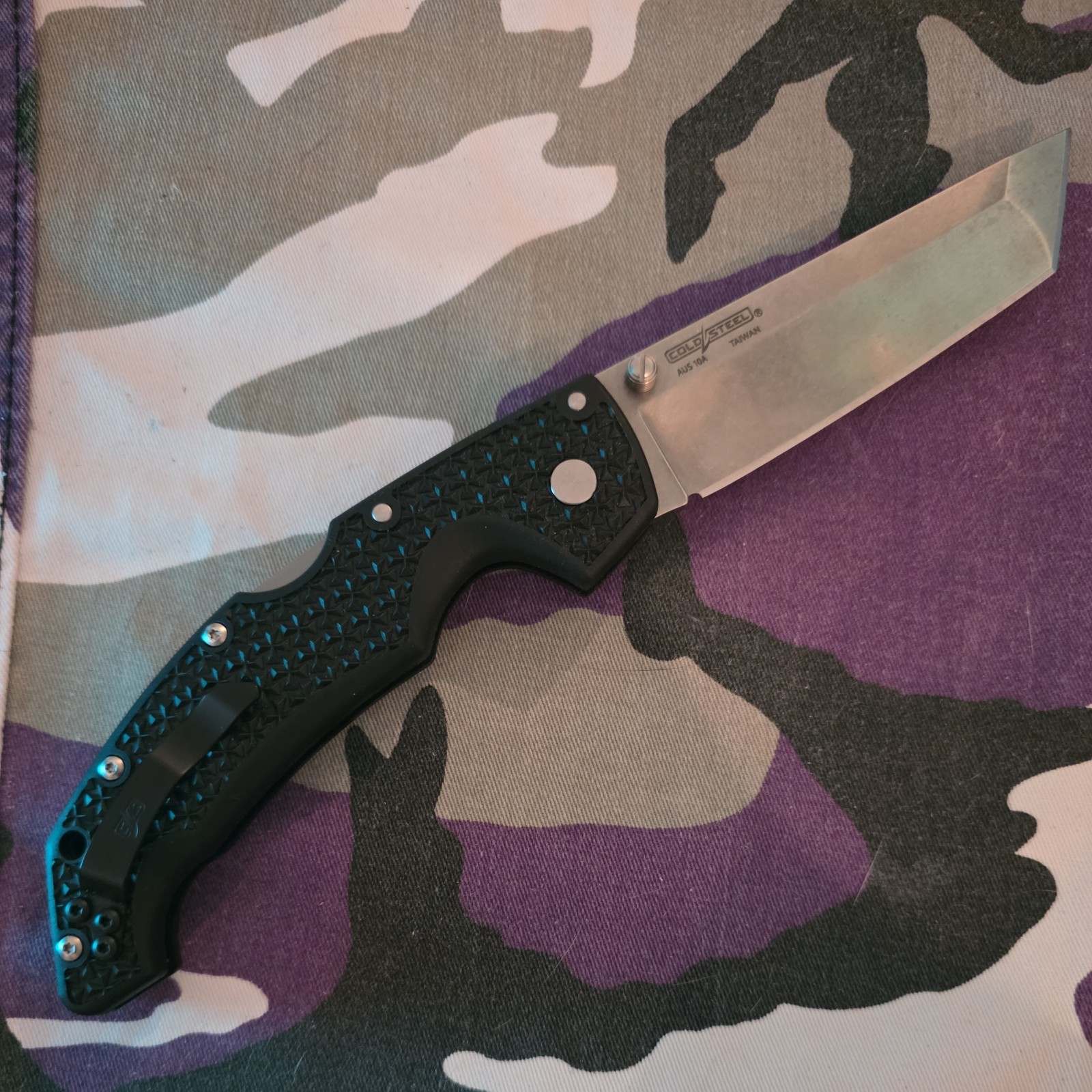 Cold Steel Voyager Large Folding Tanto Blade AUS10A Griv Ex NEW l@@k