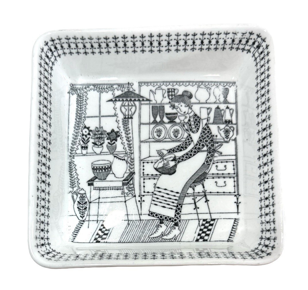 Arabia Finland Emilia Black White Baking Cooking Scandinavian Square Bowl 5.25\