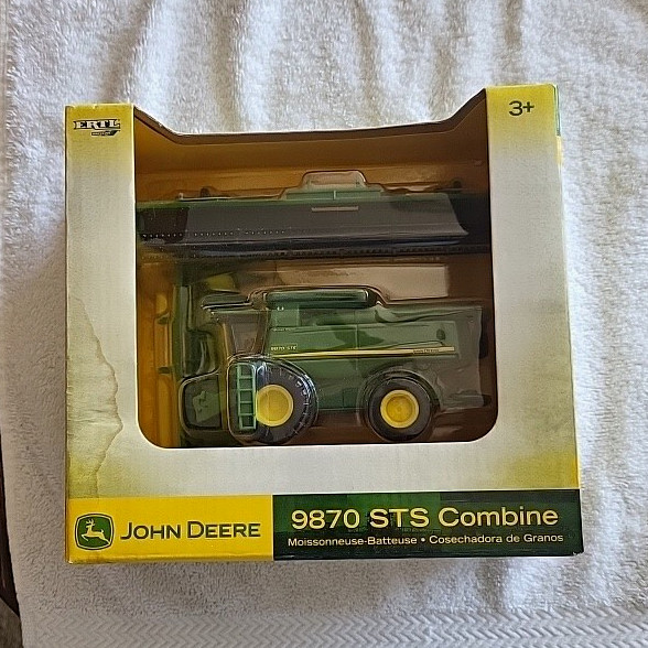 John Deere 9870 STS Combine 1/64 Die-Cast Metal Agriculture ERTL