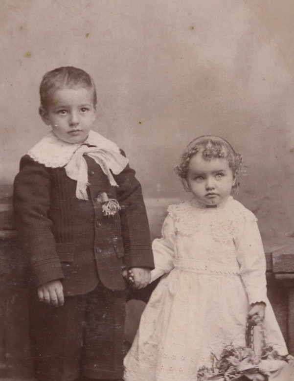 Cabinet card San Fransisco adorable siblings sweet  little girl L. Monaco Studio