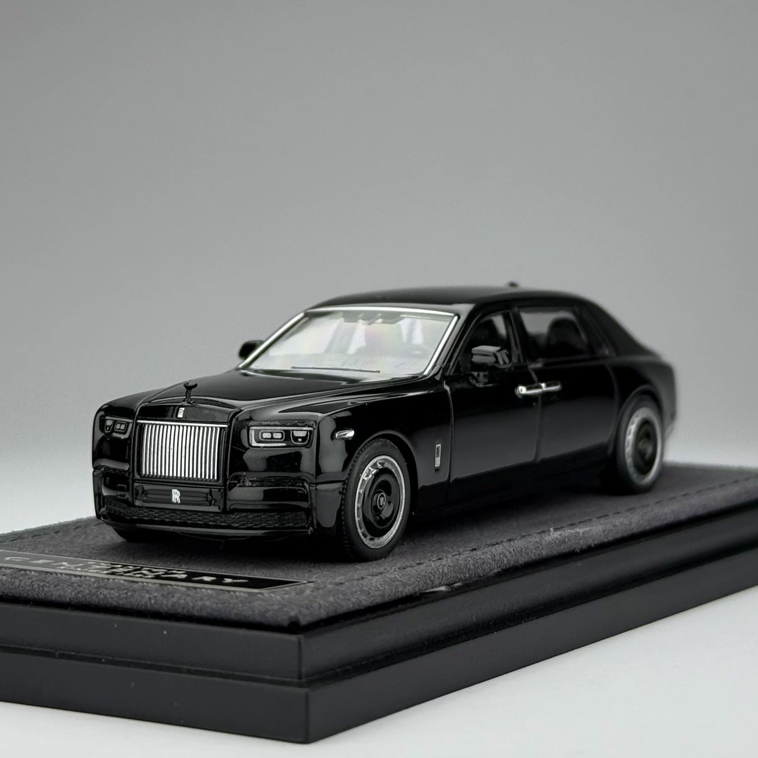 1/64 Phantom 8.5 EWB Long Version HEC Beijing Alloy Diecast Collectible Gift