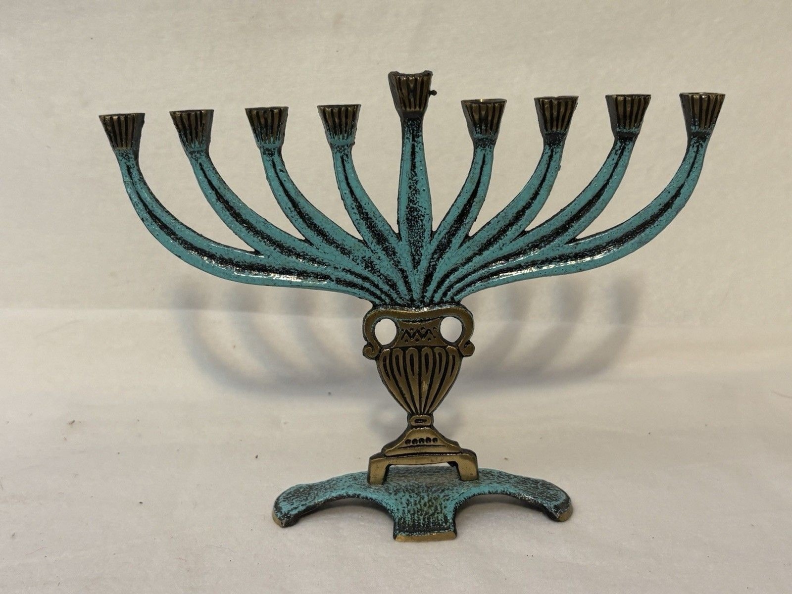 Vintage Hen Holon Brass Menorah Made in Israel Patina Chanukah Judaica Vintage Hen Holon Brass Menorah Made in Israel Patina Chanukah Judaica