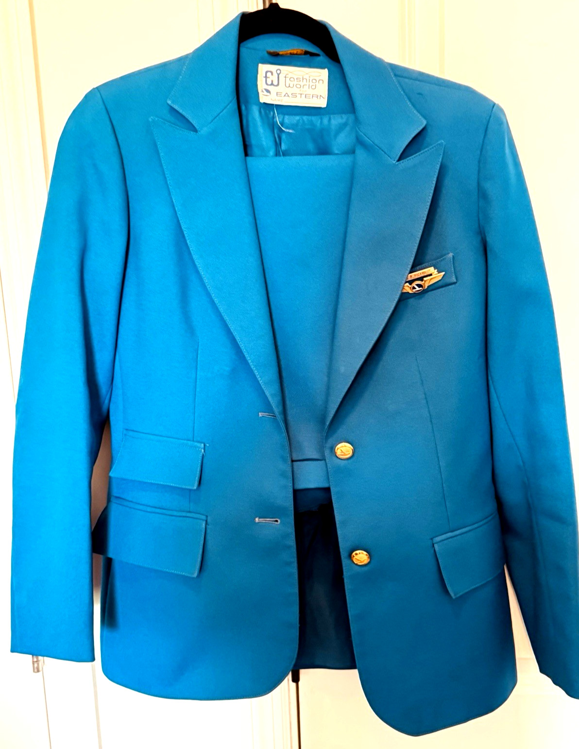VTG. EASTERN AIRLINES STEWARDESS UNIFORM w NAME, WINGS (10K GF) & GARMENT BAG VTG. EASTERN AIRLINES STEWARDESS UNIFORM w NAME, WINGS (10K GF) & GARMENT BAG