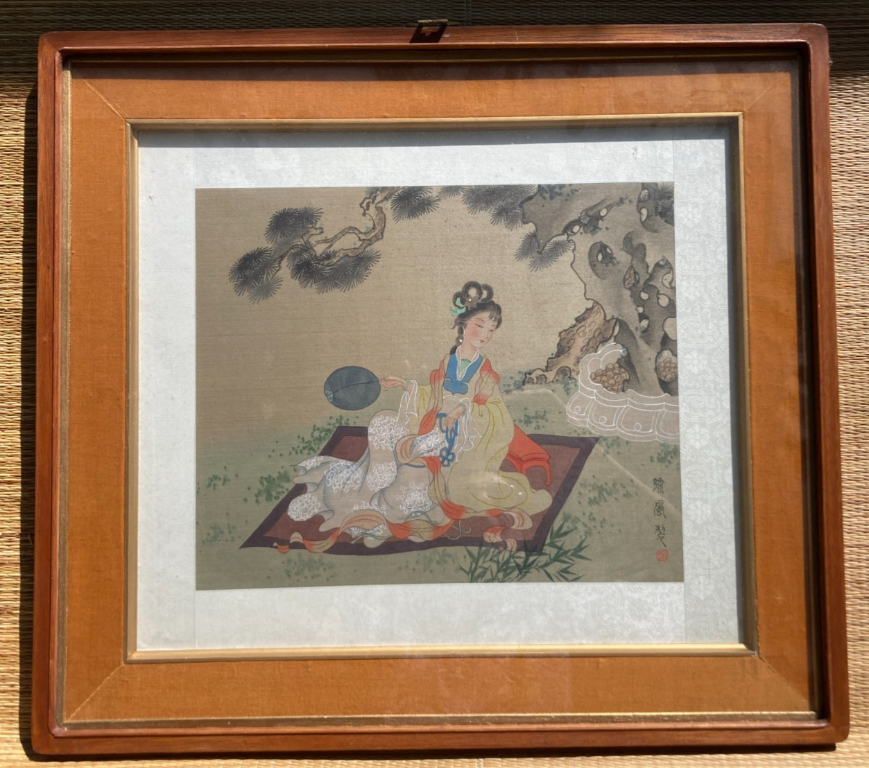 Mid Century Chinese Silk painting an Elegantly dressed women with lotus