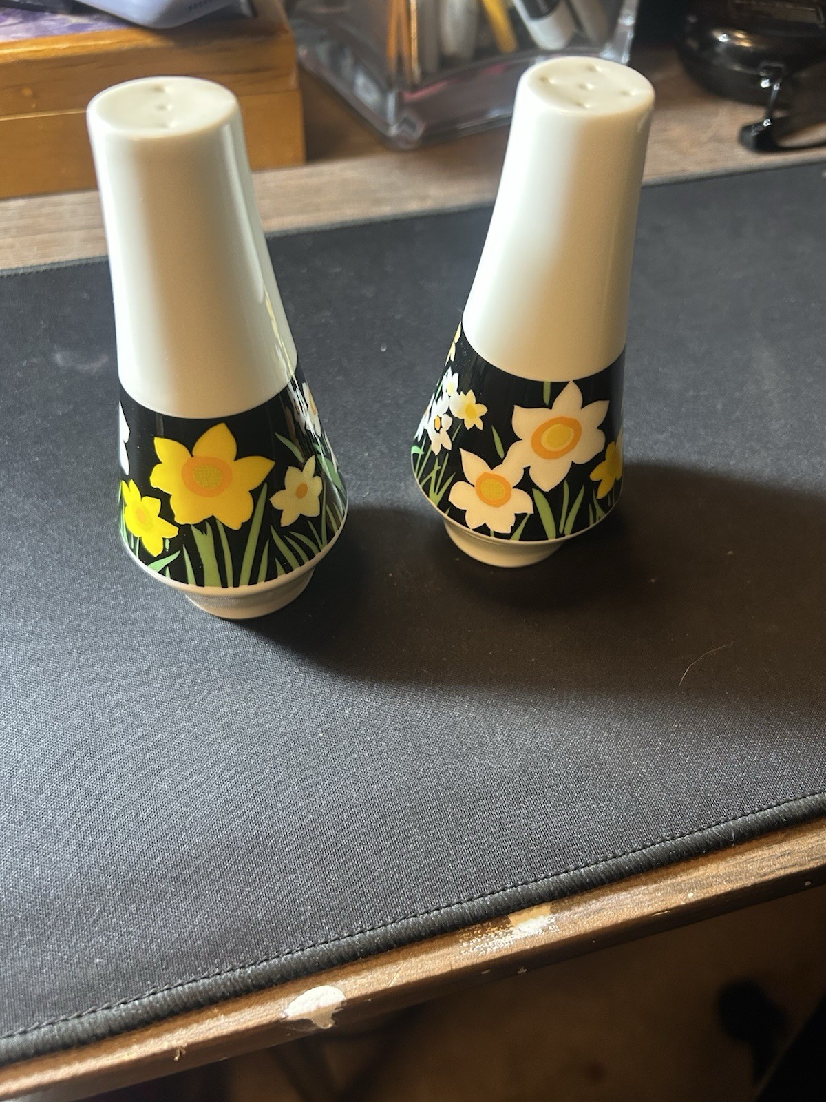 Vintage Mikasa Summer Nights Salt and Pepper Shakers with Stoppers Vintage Mikasa Summer Nights Salt and Pepper Shakers with Stoppers