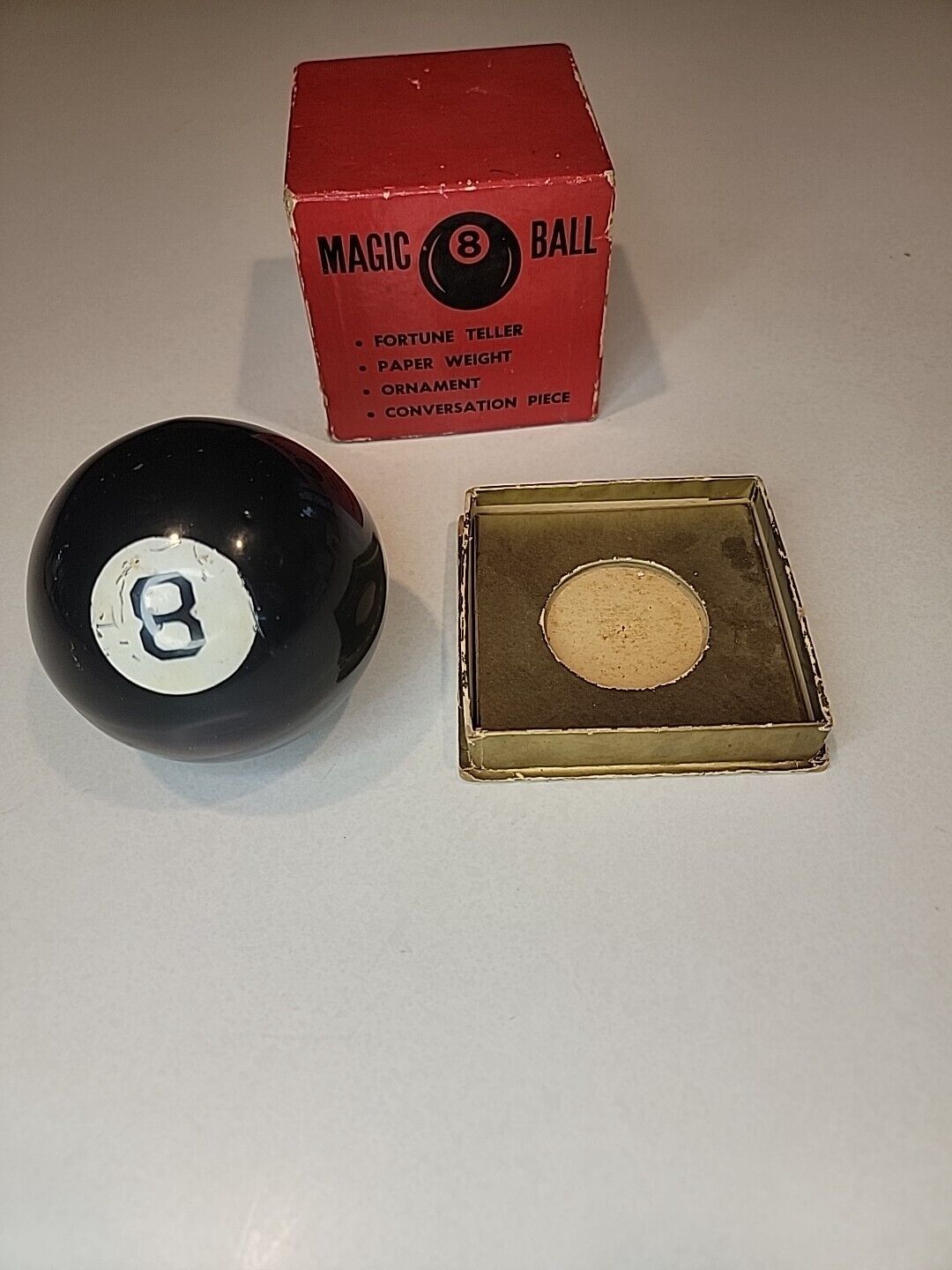 Vintage Magic 8 Ball Fortune Teller In Box.    Rare