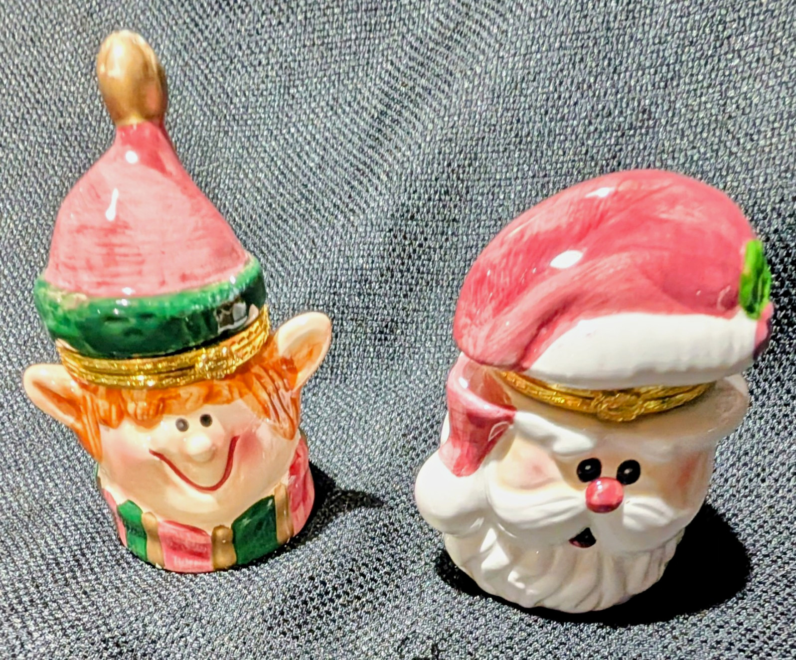 Set Of Two Vintage Christmas Hinged Ceramic Trinket Boxes Set Of Two Vintage Christmas Hinged Ceramic Trinket Boxes