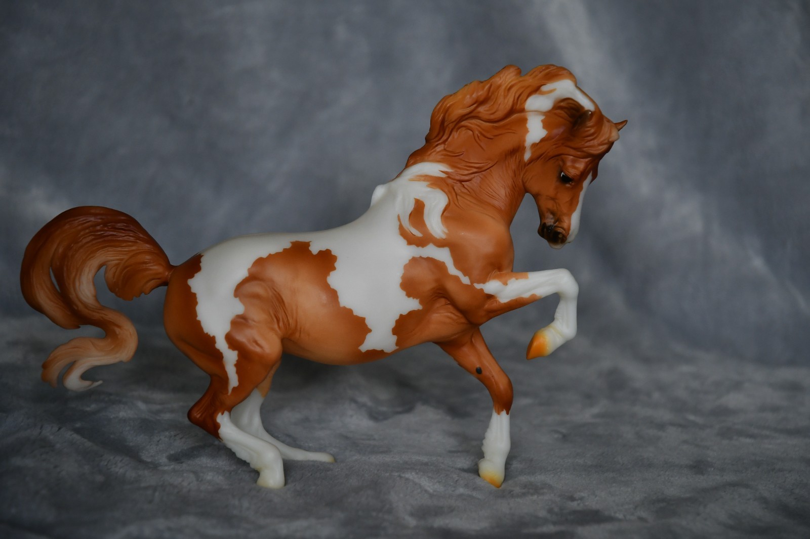 BREYER BEACHCOMBER - 2017 Flagship Dealer Special Run Used Figure Model 760244 