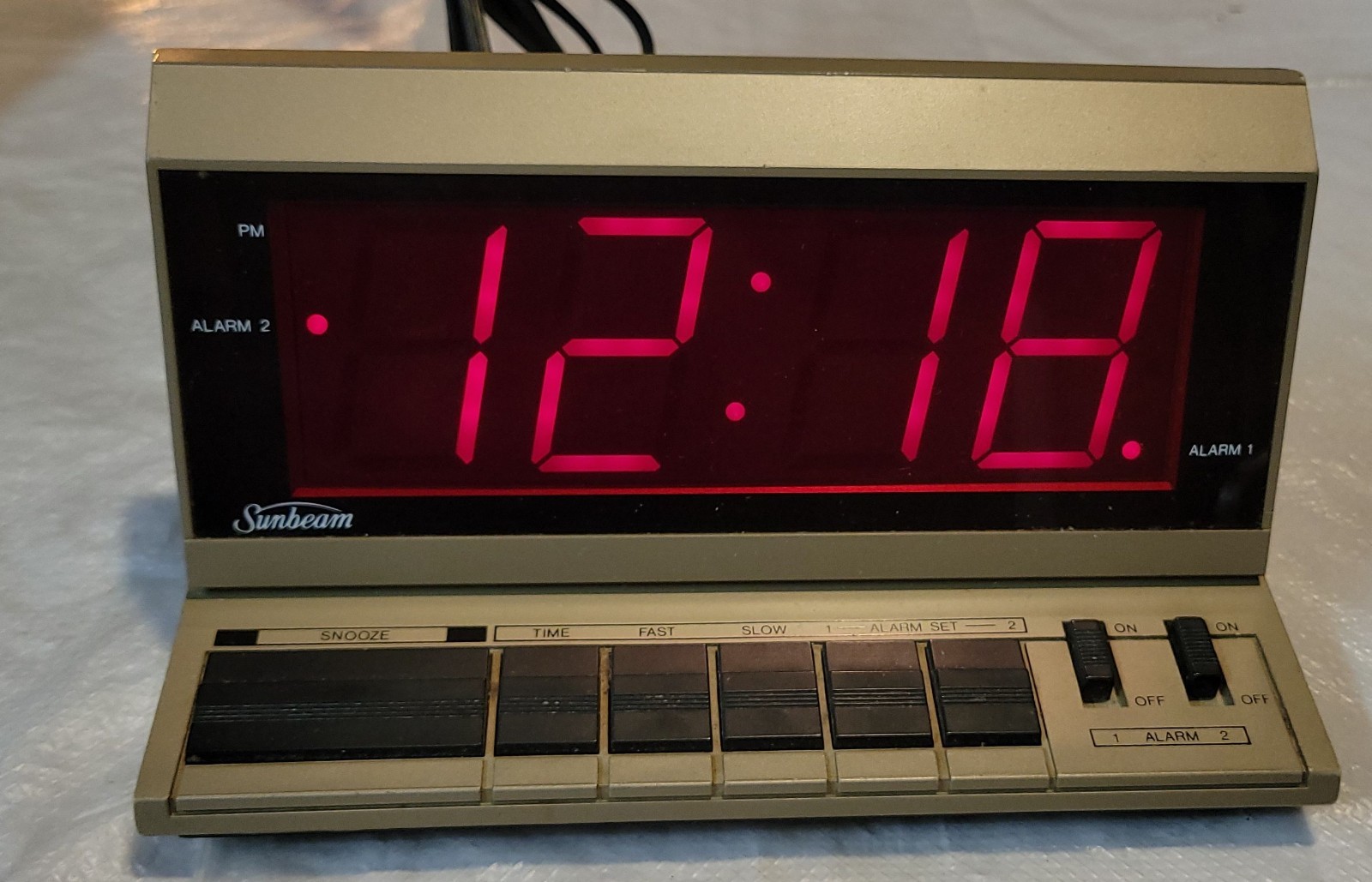 Sunbeam Digital LED Alarm Clock model WE38 - Vintage