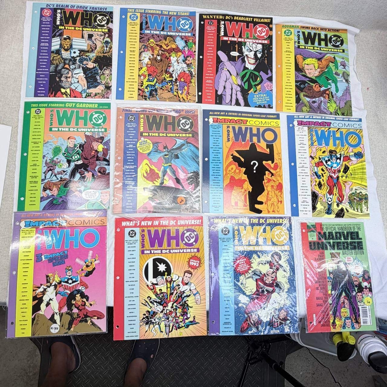 DC Who's Who in the DC Universe & Impact Comics Loose Leaf Lot 12 Issues 1991-93 DC Who's Who in the DC Universe & Impact Comics Loose Leaf Lot 12 Issues 1991-93