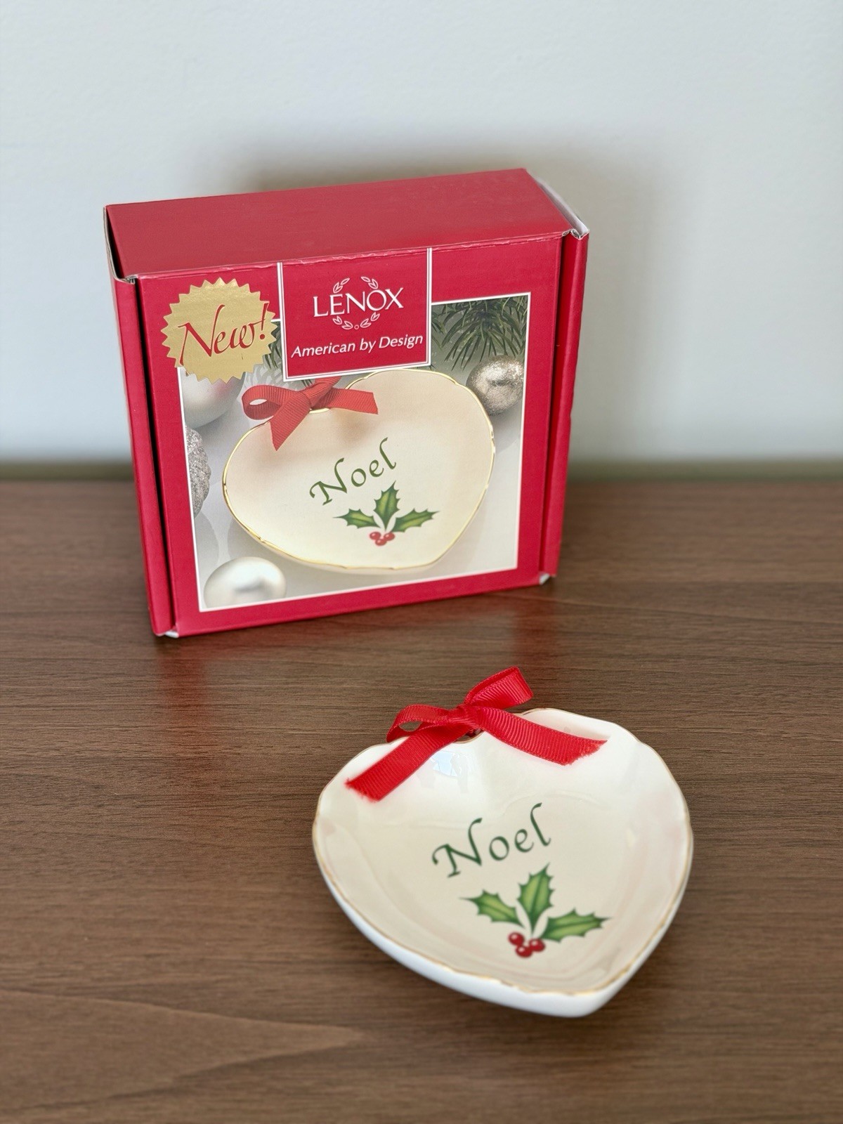 Lenox Holiday Sentiment Heart Dish Noel 4” Christmas Holly Gold Trim NIB