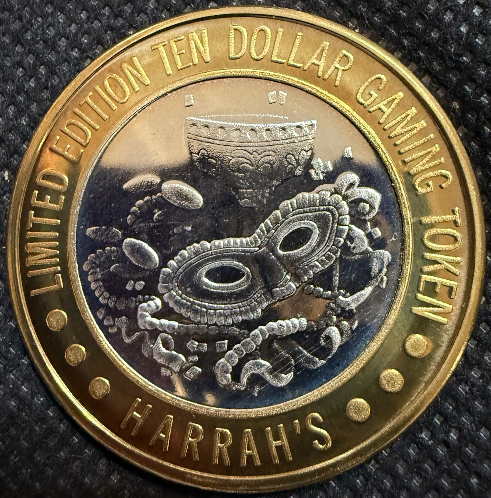 ⭐️HARRAH’S HOTEL & CASINO Limited Edition 999% .6 Oz Pure Silver Strke Center⭐️