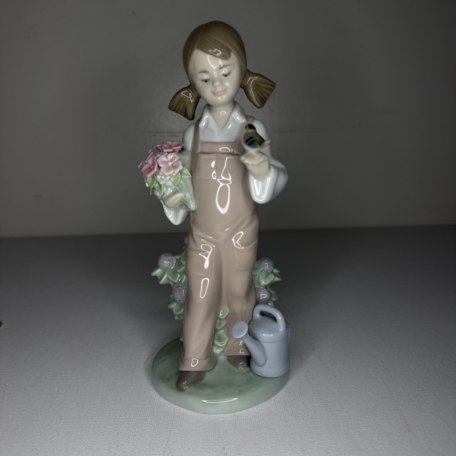 Vintage Lladro 5217 Spring Girl Figurine Bird Flowers Watering Can Spain 7.5”