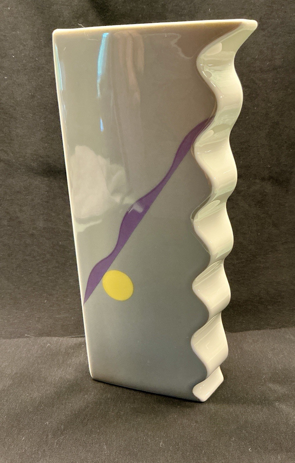Vintage THOMAS PORZELLAN  Porcelain Vase ‘Atelier Collection’ Memphis Design Era