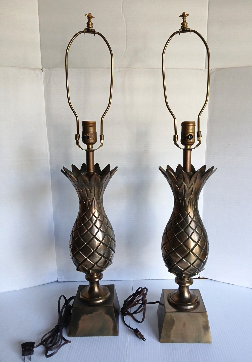 Vintage Pair of Brass Pineapple Table Lamp Hollywood Regency Mid Century