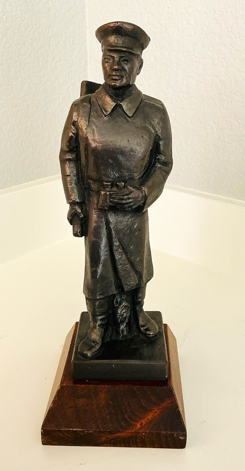 Bronze Metal Soldier Figurine Sculpture on Wooden Base, Metallic 3D Effect