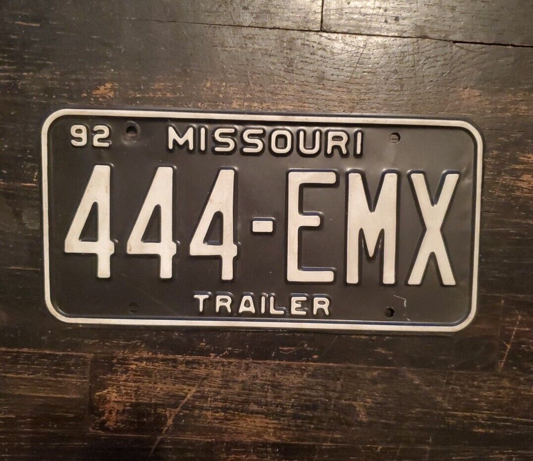 Vintage Missouri License Plate 1992 Trailer Mancave Decor Garage Rustic Antique