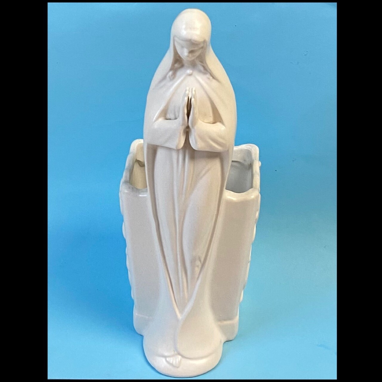Vtg Religious Mary PLANTER PRAYING MADONNA Vase RUBENS Pearlescent White JAPAN9”