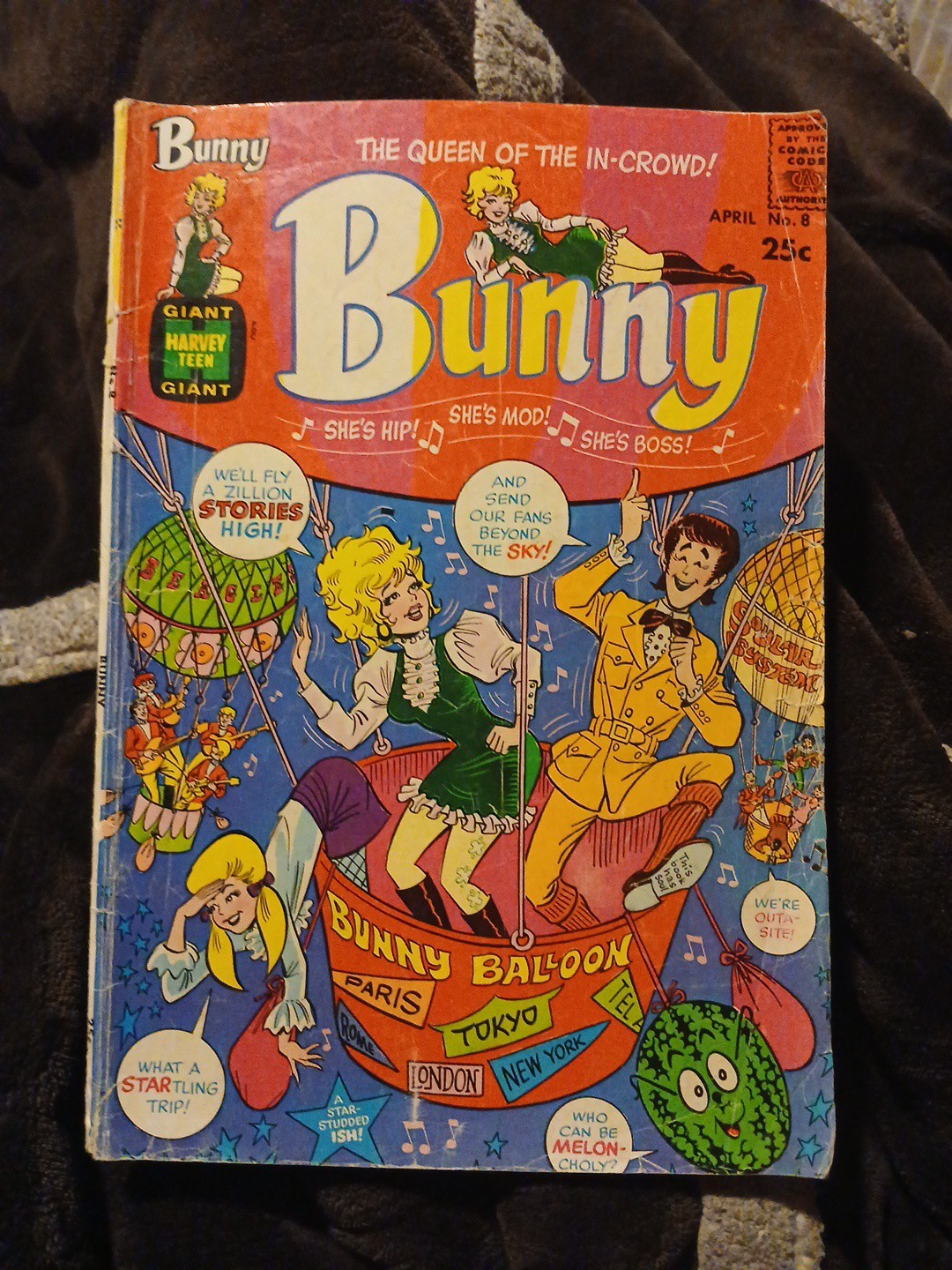 BUNNY #8 Giant, Queen of the In-Crowd Teen, Harvey Comics 1969 good girl art BUNNY #8 Giant, Queen of the In-Crowd Teen, Harvey Comics 1969 good girl art