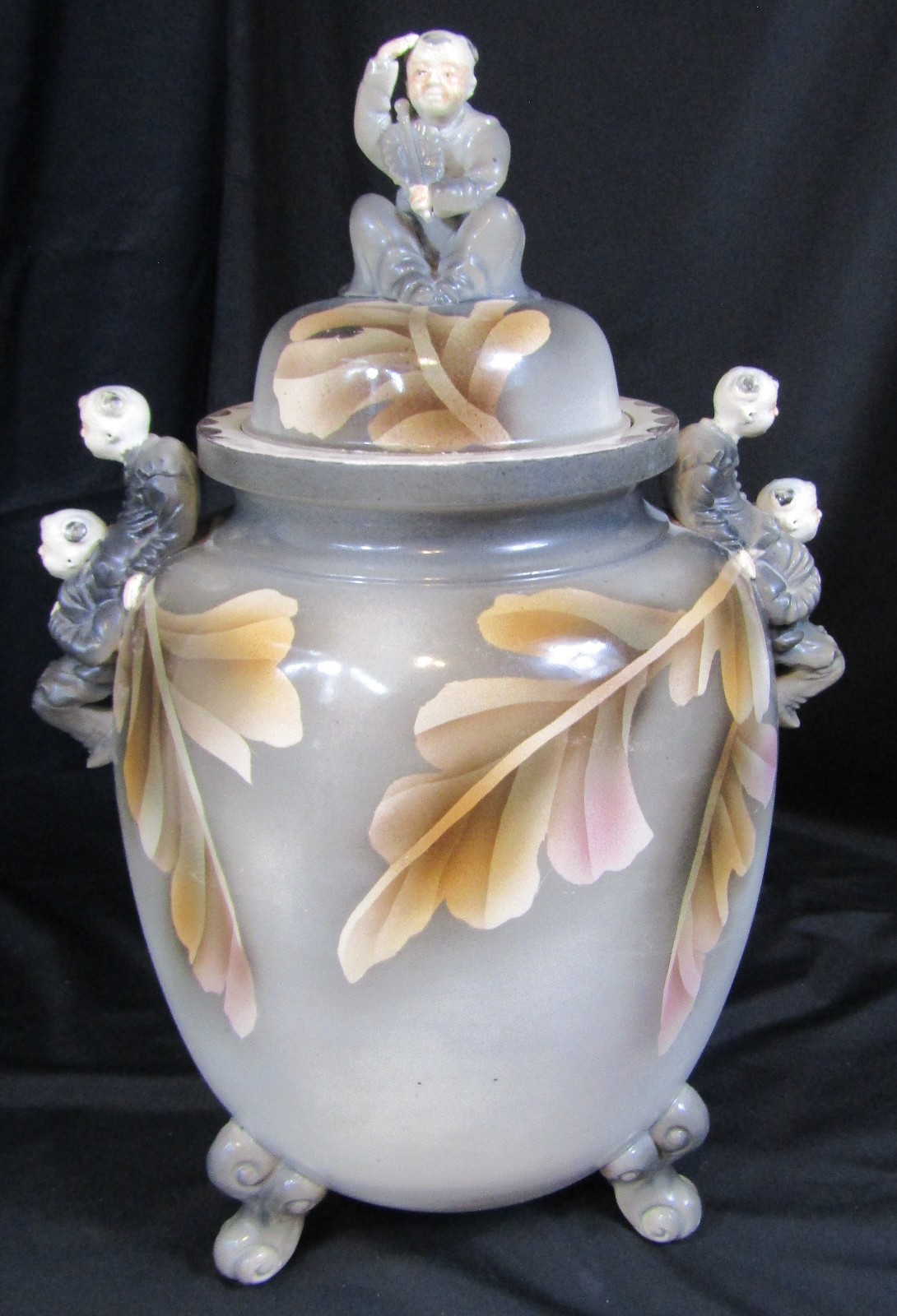 ANTIQUE? VINTAGE LARGE CHINESE FOOTED HAND PAINTED JAR W/LID & HANDLES  18.5\