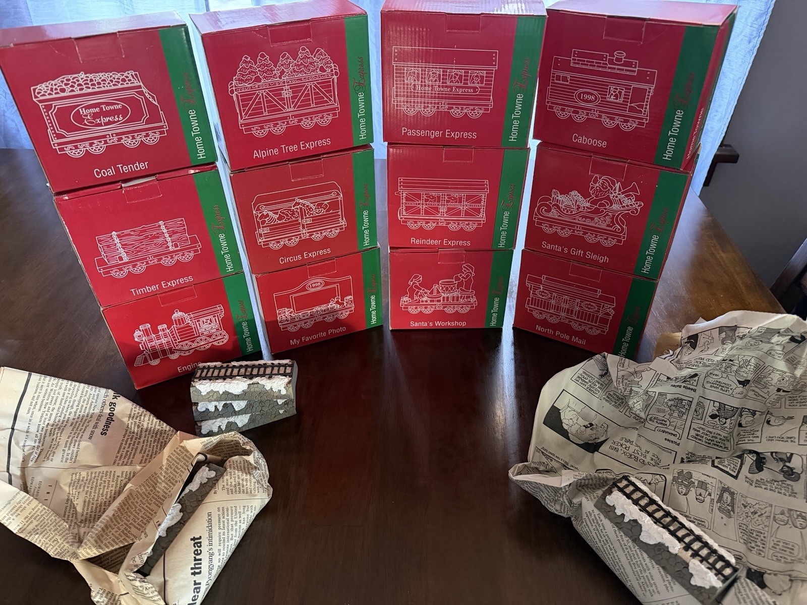 1998 JC PENNEY Home Towne Express Train Collection NIB 27 Pieces w/Accessories