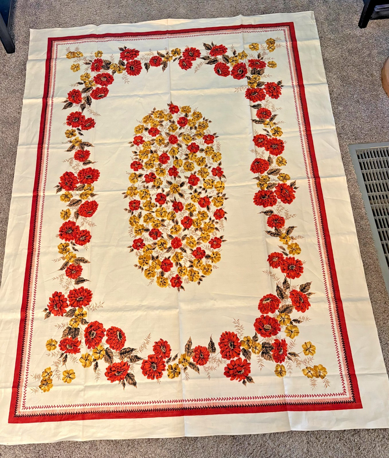 Vtg 1960s Mid Century Poppy Floral Tablecloth Red Orange Yellow Medallion MINT