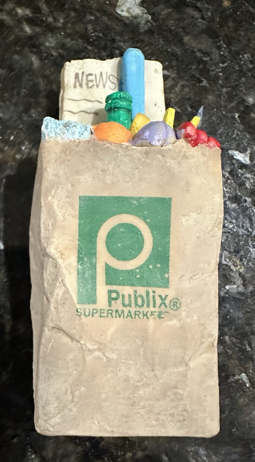 Publix Ceramic Brown Grocery Shopping Bag Refrigerator Magnet 3D Vintage Rare
