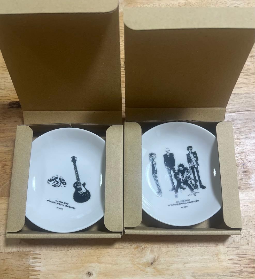ALL TIME BEST Yazawa Ai Special Exhibition NANA Small Plate Set BLACK STONES New