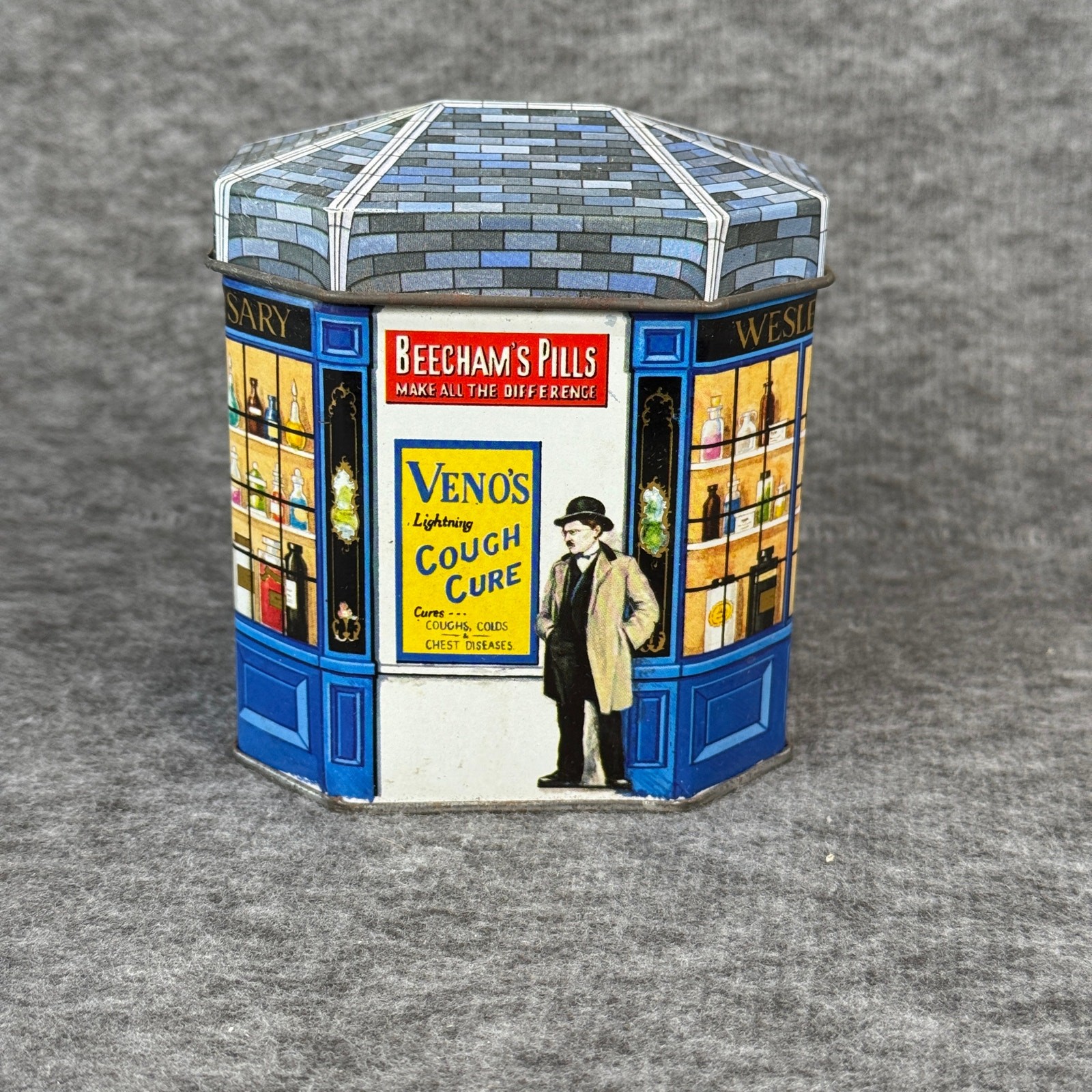 Vtg Bentley’s London Veno’s Cough Cure Metal Toffee Tin 1990s English Heritage 