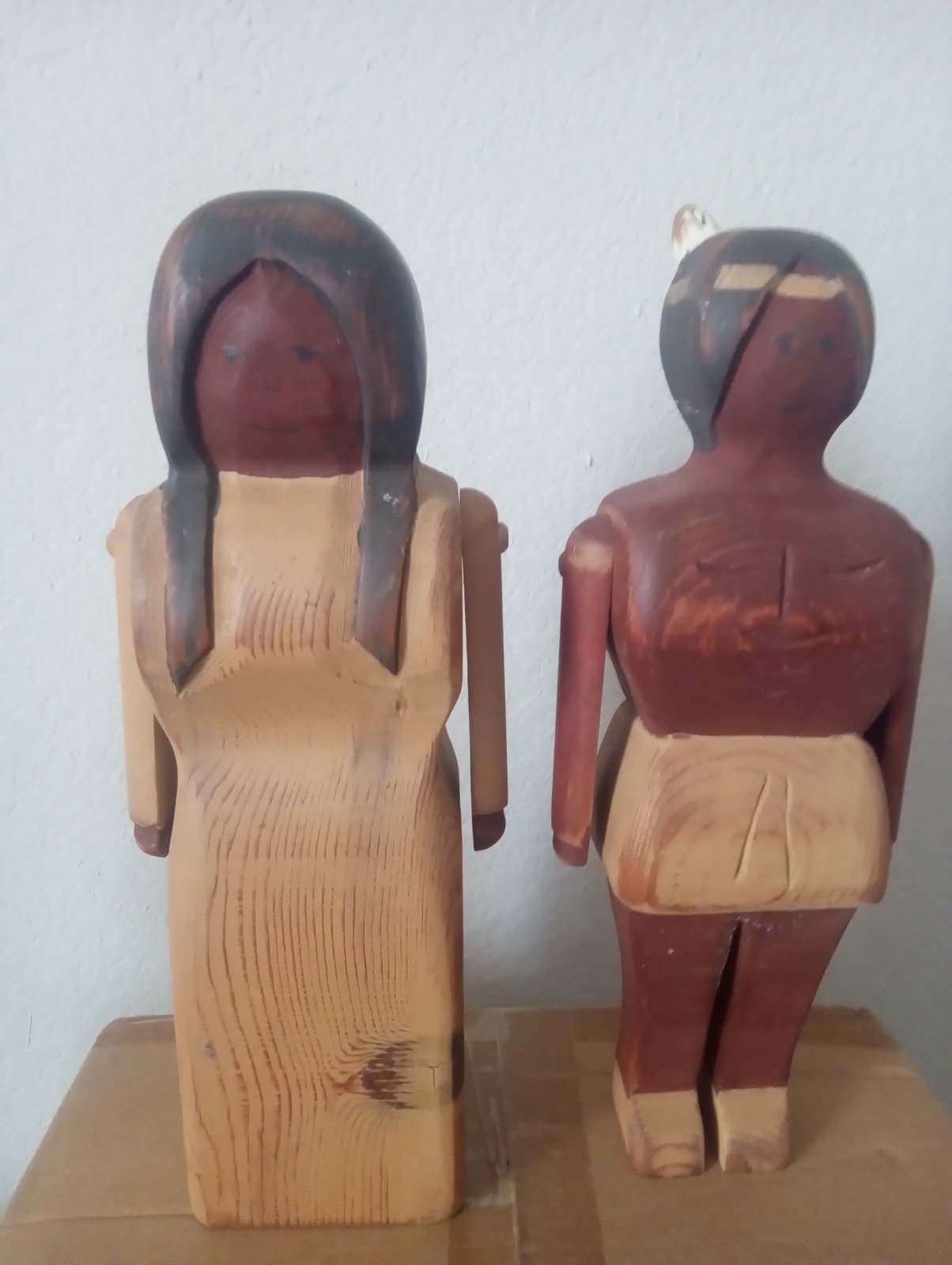 Wooden Native American Figurines Vintage and pre-owned 