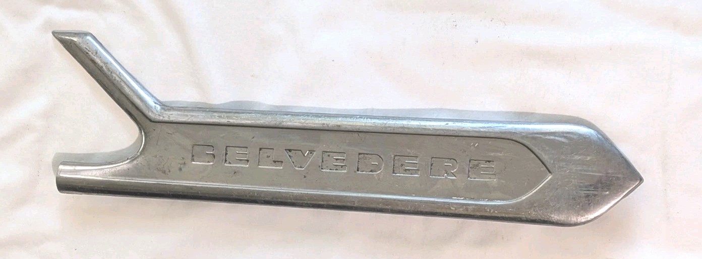 ANTIQUE Vintage '56 1956 Plymouth BELVEDERE Right Center Door Trim OEM Emblem ANTIQUE Vintage '56 1956 Plymouth BELVEDERE Right Center Door Trim OEM Emblem